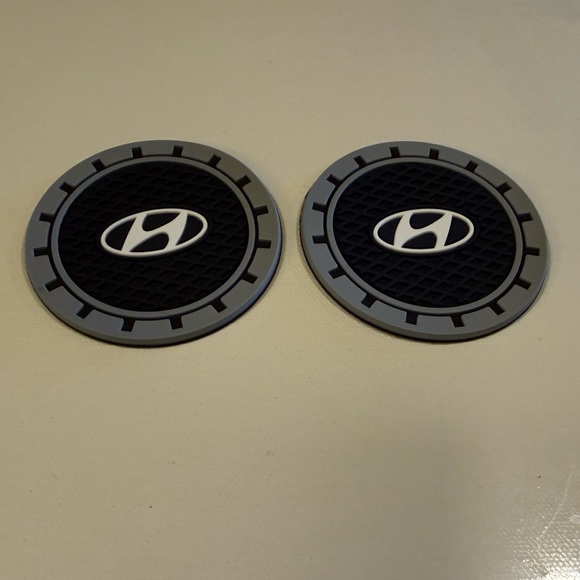Hyundai Car Cup Coasters in Black and Gray Set of 2 NWT - Picture 3 of 4